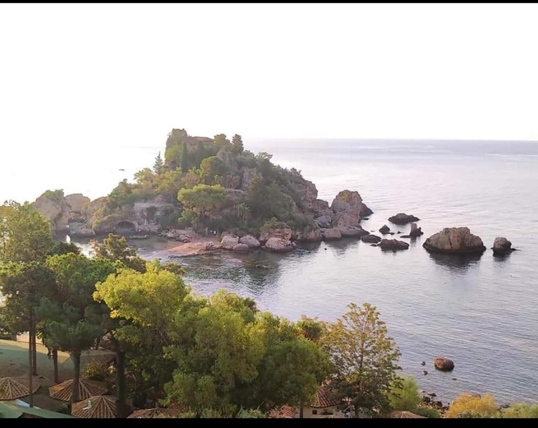 Carmen E Fede Lejlighed Giardini Naxos Eksteriør billede