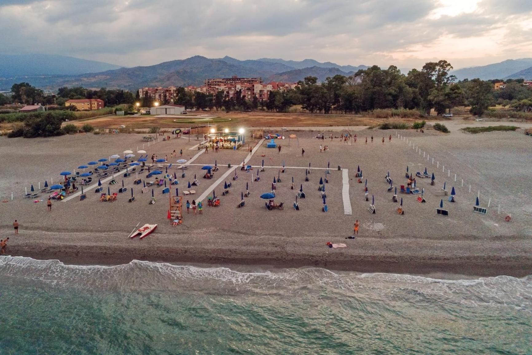 Carmen E Fede Lejlighed Giardini Naxos Eksteriør billede